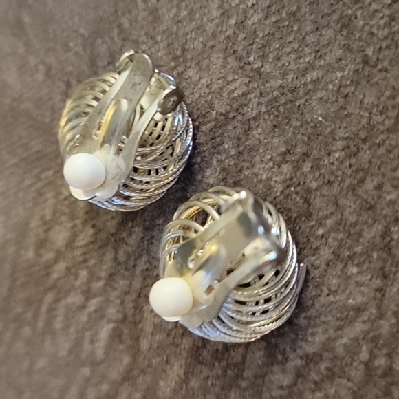 VTG Estate Silvertone Spirograph Swirl Nebula Knot Clip-on Earrings - Picture 3 of 6